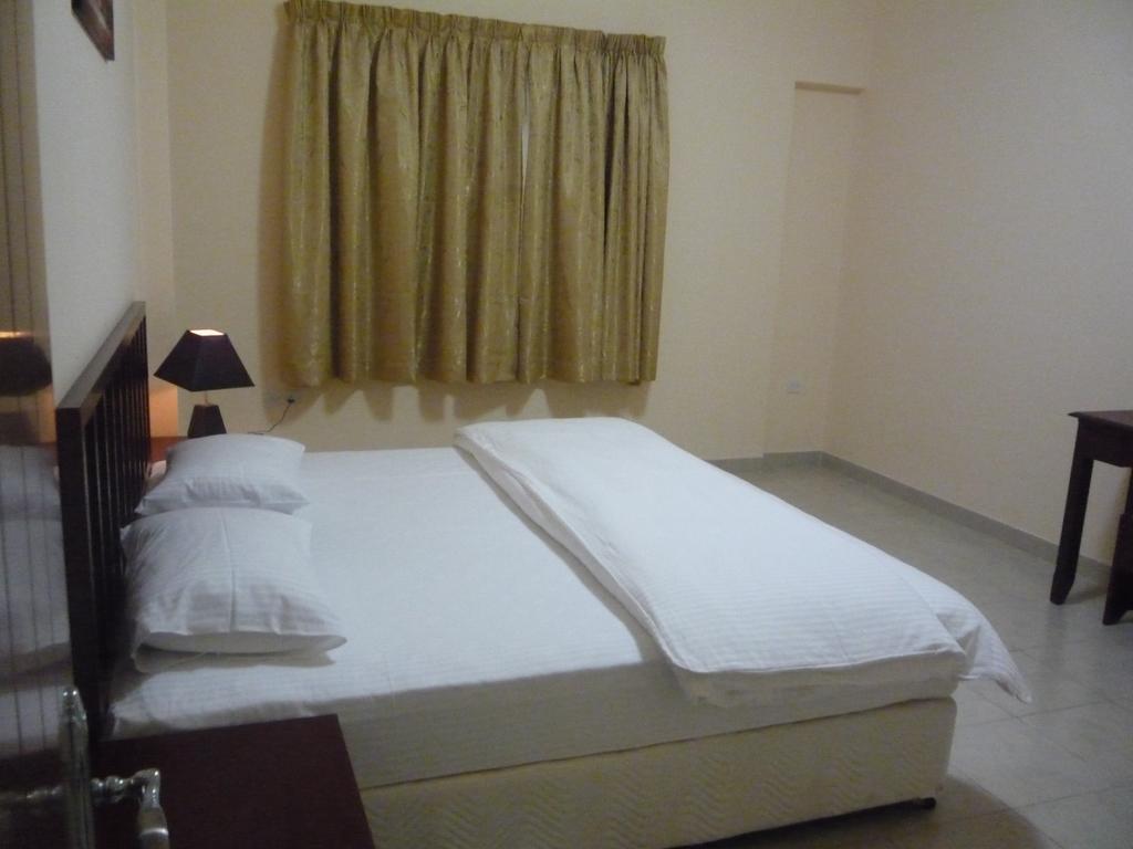 Hamasa Plaza Hotel Ал Бурайми Екстериор снимка