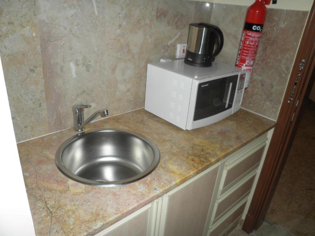 Hamasa Plaza Hotel Ал Бурайми Стая снимка