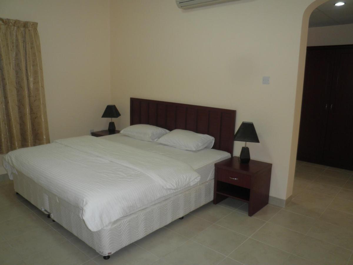 Hamasa Plaza Hotel Ал Бурайми Екстериор снимка