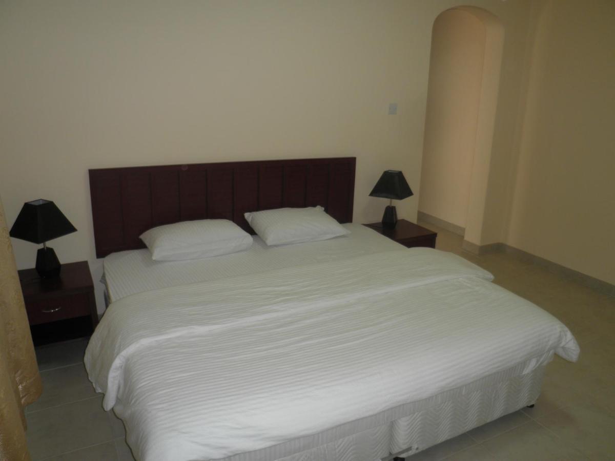 Hamasa Plaza Hotel Ал Бурайми Екстериор снимка